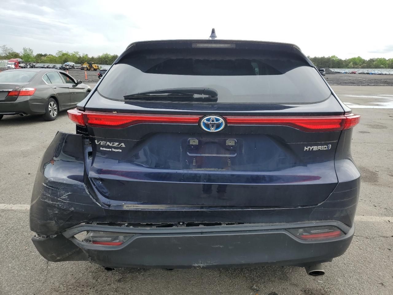 JTEAAAAH4MJ072181 2021 Toyota Venza Le