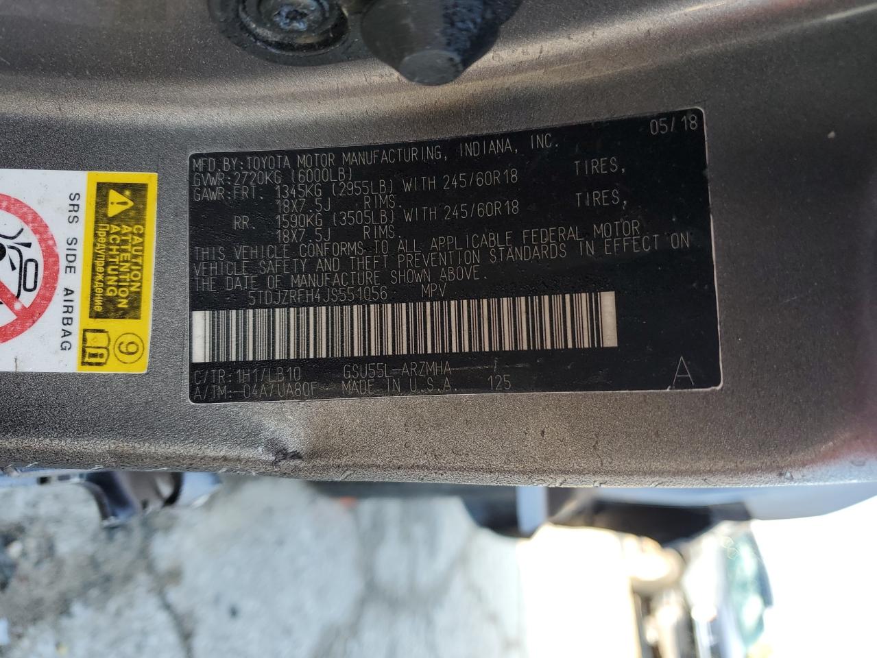 5TDJZRFH4JS551056 2018 Toyota Highlander Se