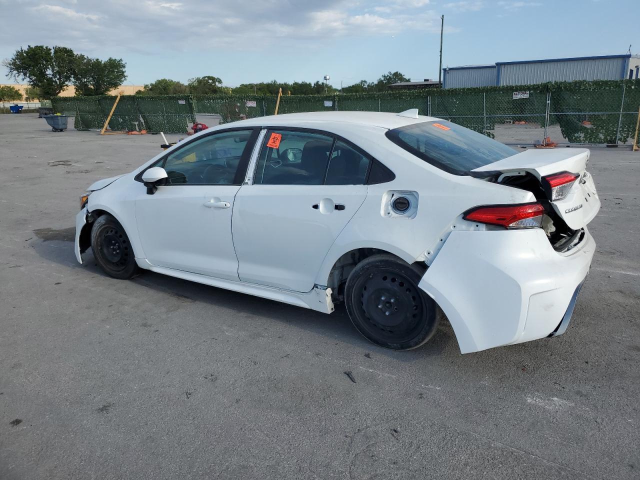 2020 Toyota Corolla Le vin: 5YFEPRAE8LP118839