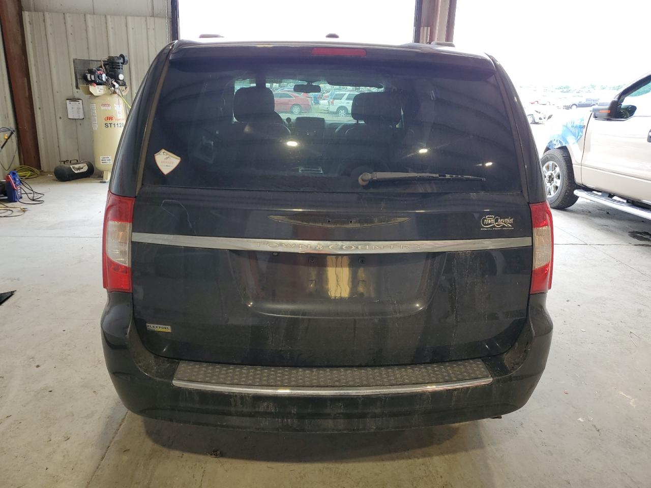 2C4RC1BG3DR741818 2013 Chrysler Town & Country Touring