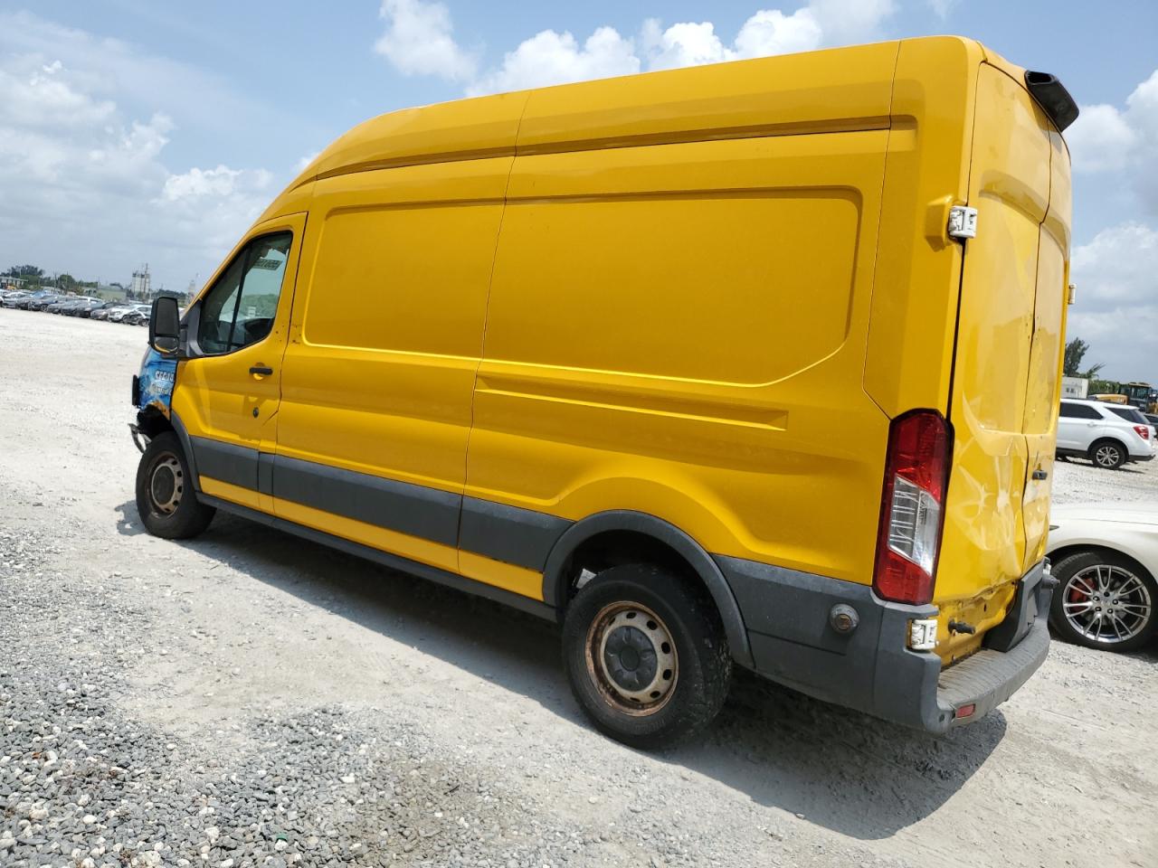 2018 Ford Transit T-250 vin: 1FTYR2XM2JKA70697