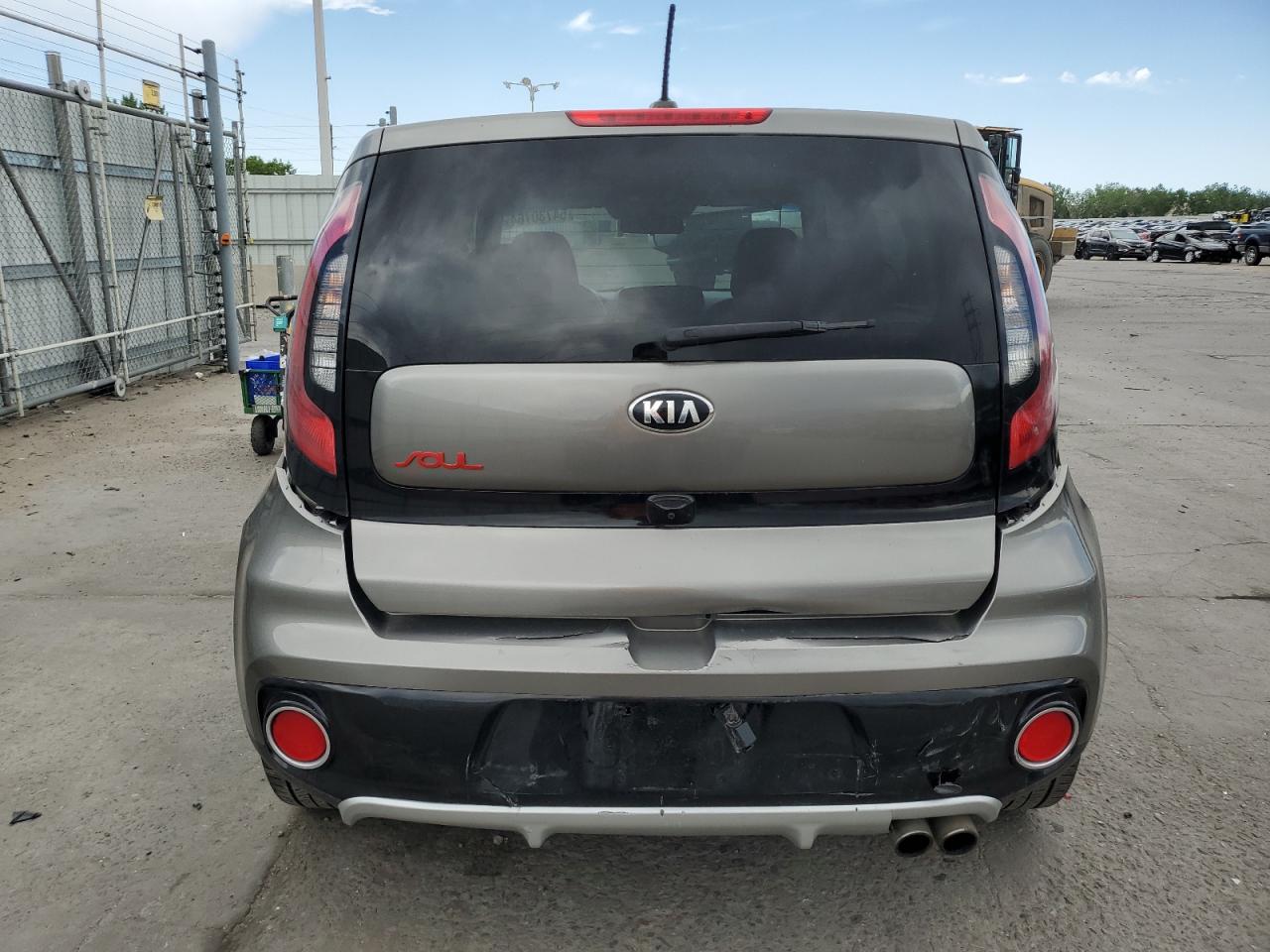 KNDJX3AA1J7539339 2018 Kia Soul !