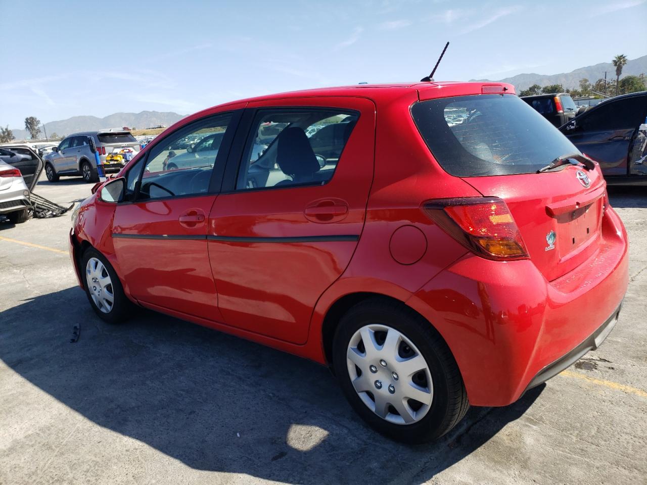 VNKKTUD38FA045578 2015 Toyota Yaris