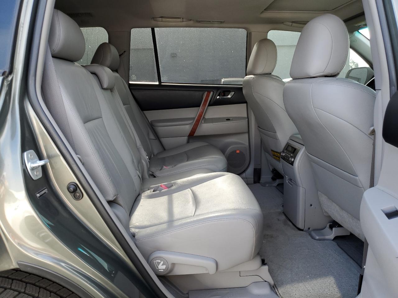 JTEDS42AX92087010 2009 Toyota Highlander Limited