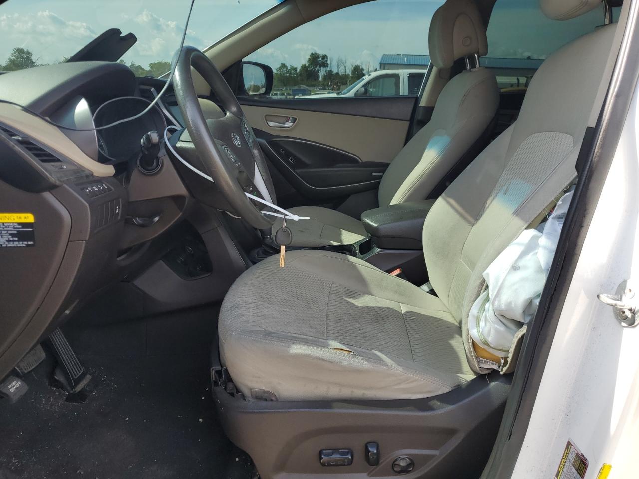 5NMZUDLB3HH015250 2017 Hyundai Santa Fe Sport