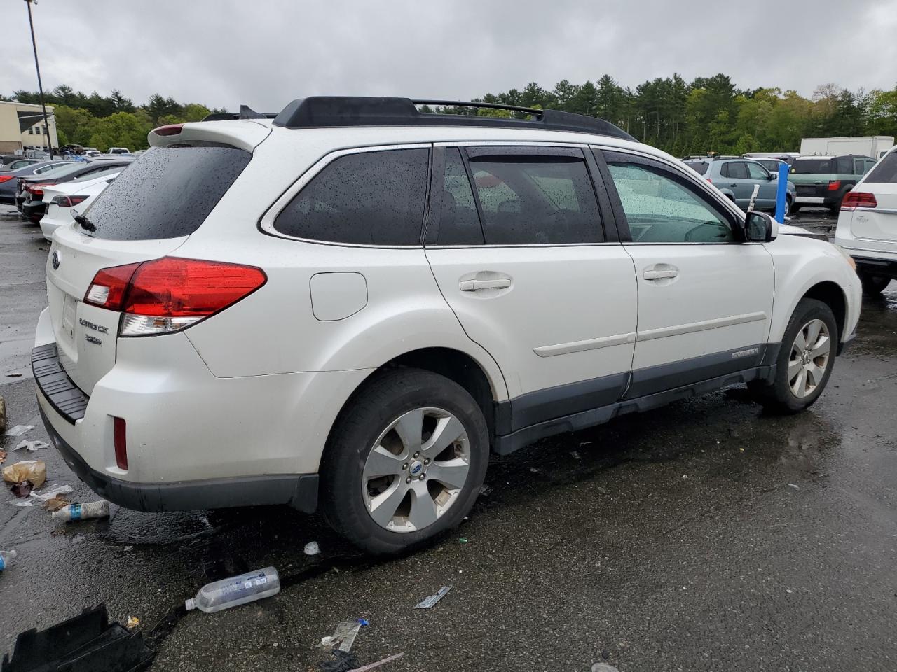 2012 Subaru Outback 3.6R Limited vin: 4S4BRDLC5C2250270