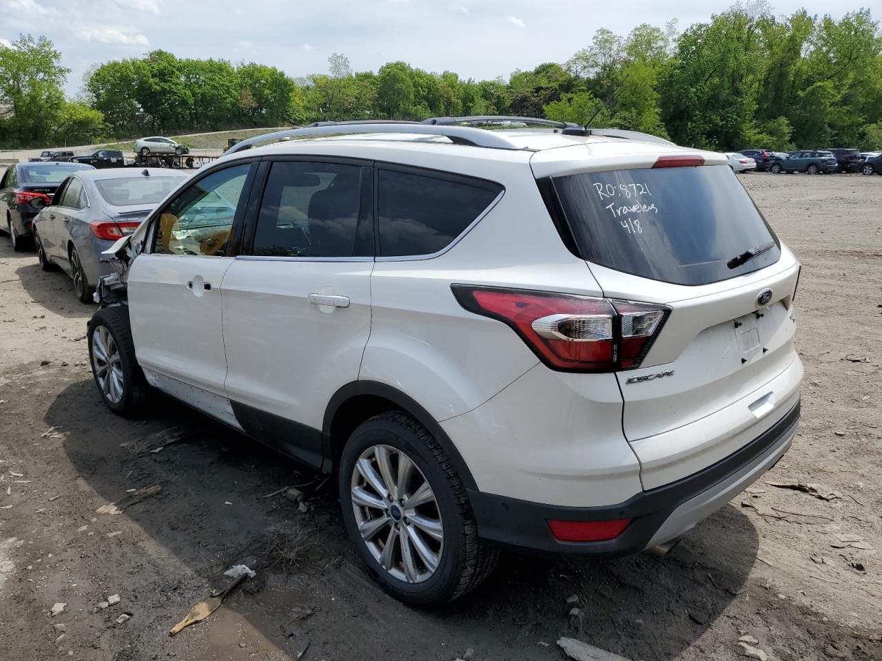 1FMCU9JD7HUA30880 2017 Ford Escape Titanium