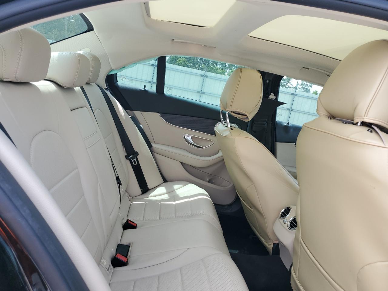 55SWF4JB6GU151371 2016 Mercedes-Benz C 300