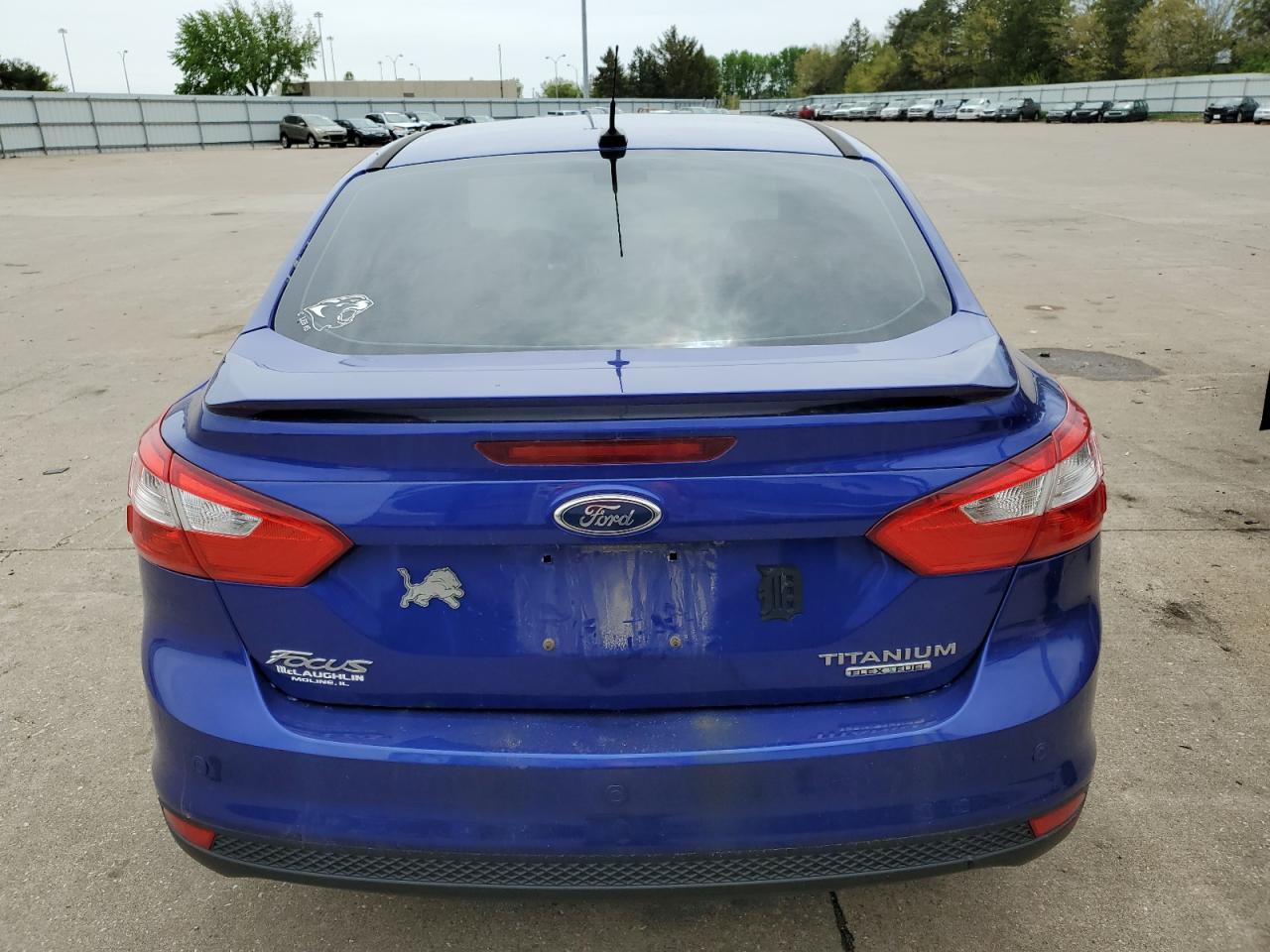 2014 Ford Focus Titanium vin: 1FADP3J28EL208329