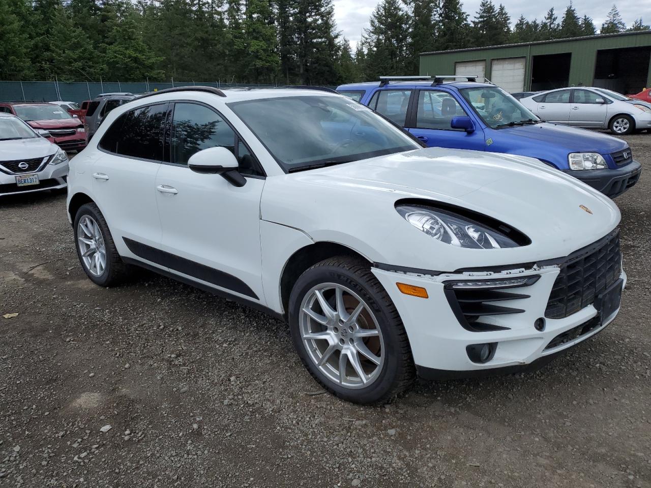 WP1AA2A52JLB01501 2018 Porsche Macan