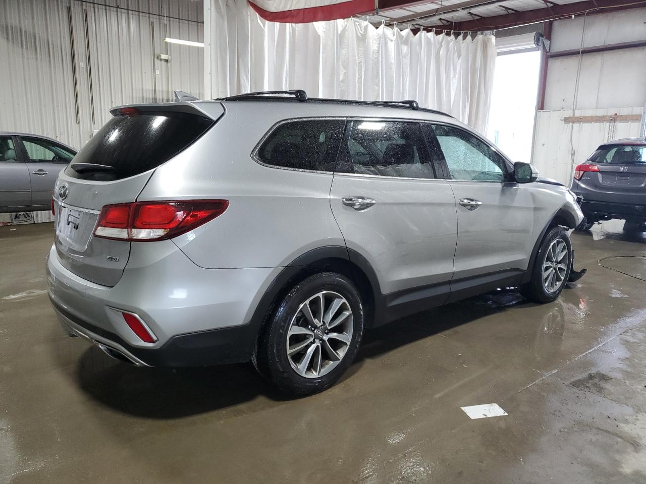 KM8SNDHF1HU174251 2017 Hyundai Santa Fe Se