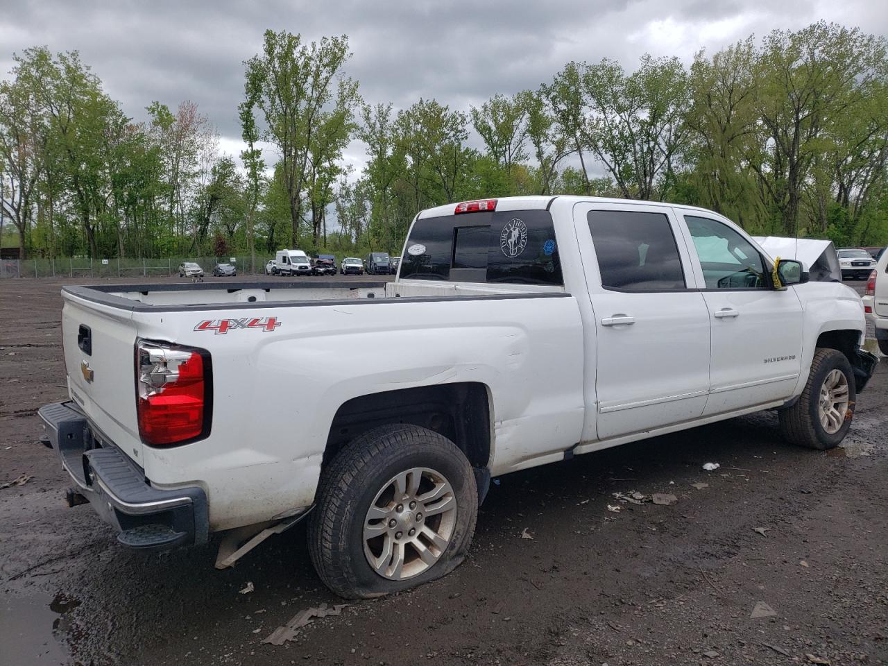 3GCUKREC8HG185327 2017 Chevrolet Silverado K1500 Lt