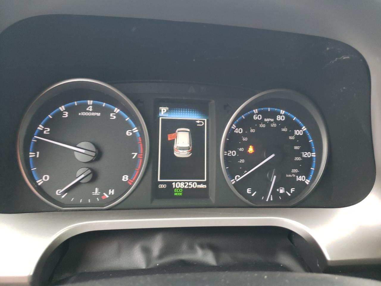 JTMBFREV1HJ132562 2017 Toyota Rav4 Le