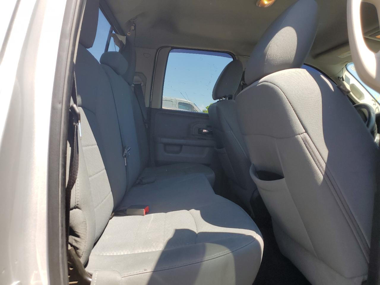 1C6RR7GT1DS697167 2013 Ram 1500 Slt