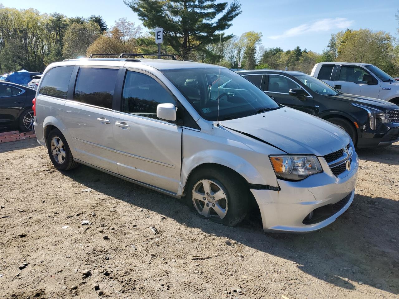 2D4RN5DG9BR660806 2011 Dodge Grand Caravan Crew