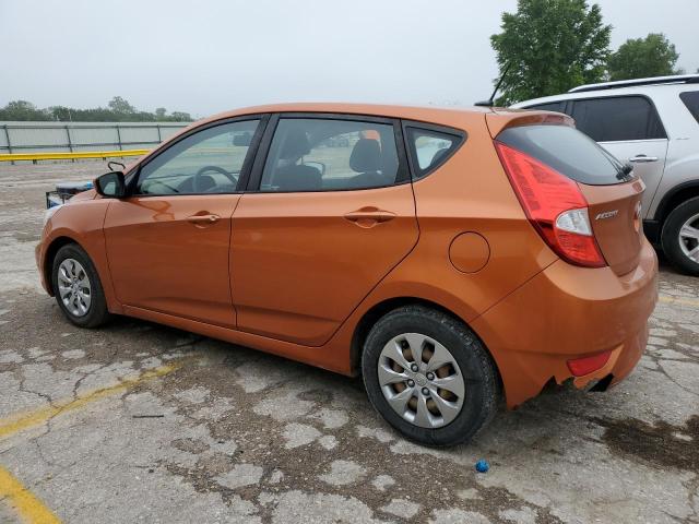 KMHCT5AE5HU315985 2017 HYUNDAI ACCENT - Image 2