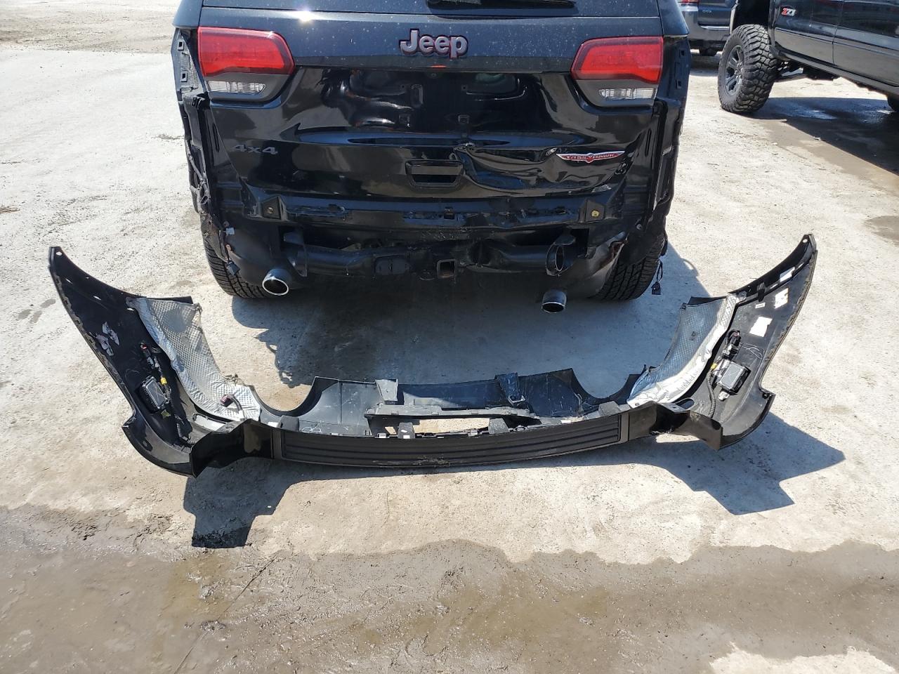 1C4RJFLT5JC305961 2018 Jeep Grand Cherokee Trailhawk