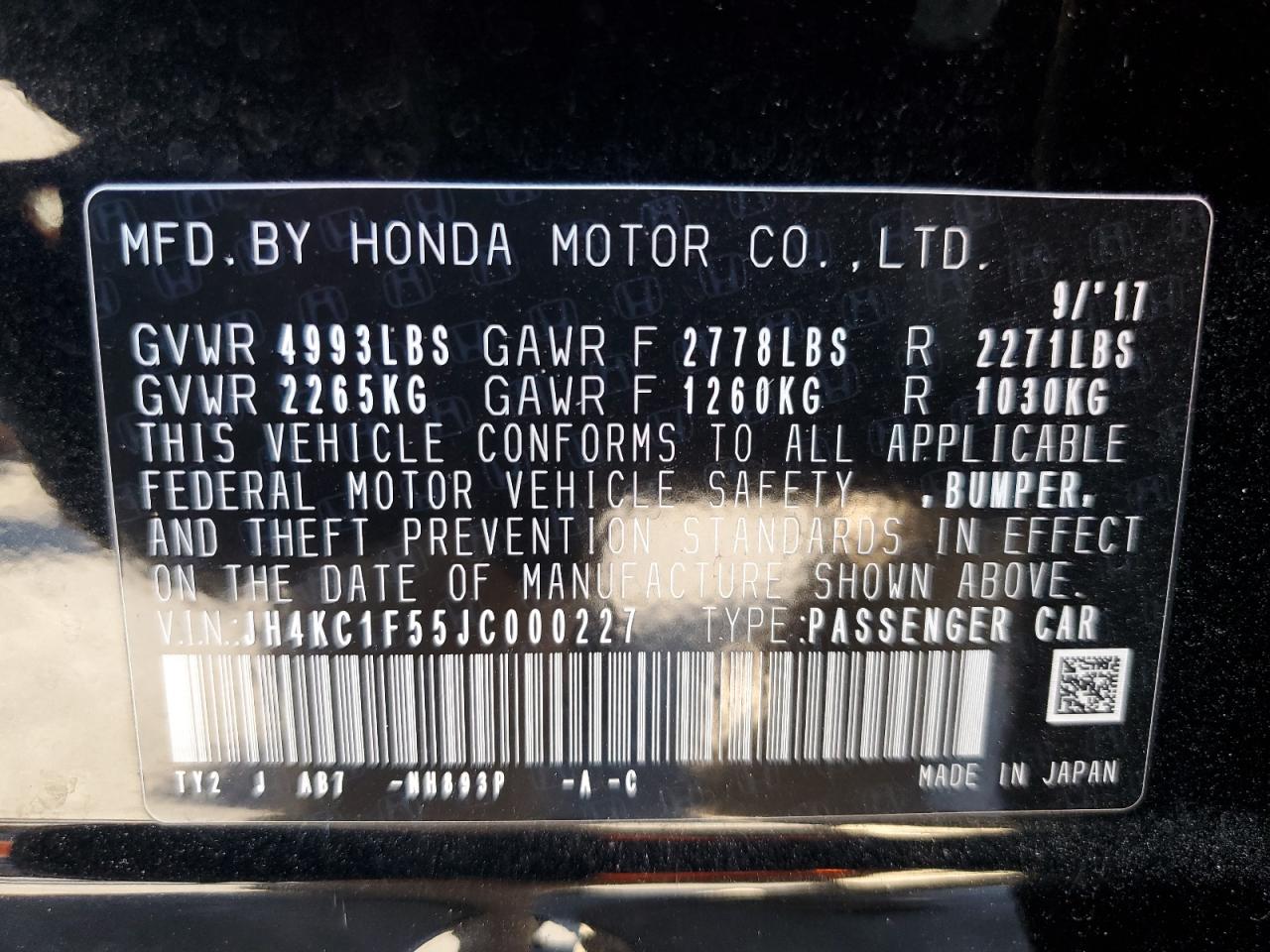 JH4KC1F55JC000227 2018 Acura Rlx Tech