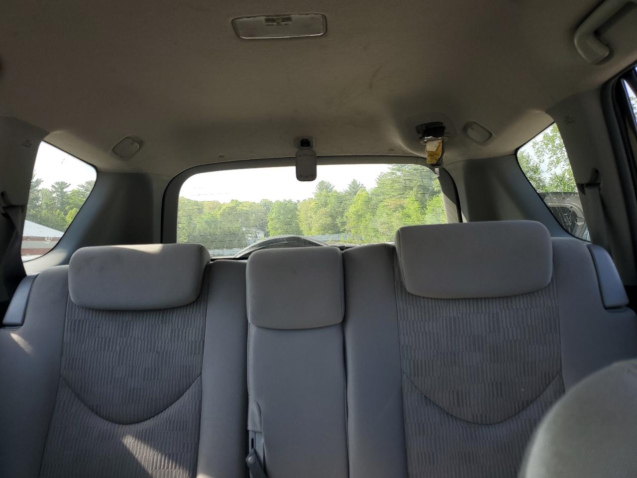 JTMBF4DV8BD040472 2011 Toyota Rav4