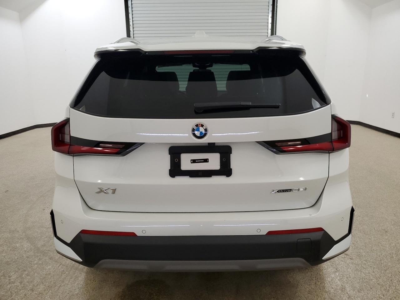 2023 BMW X1 xDrive28I vin: WBX73EF09P5X66416