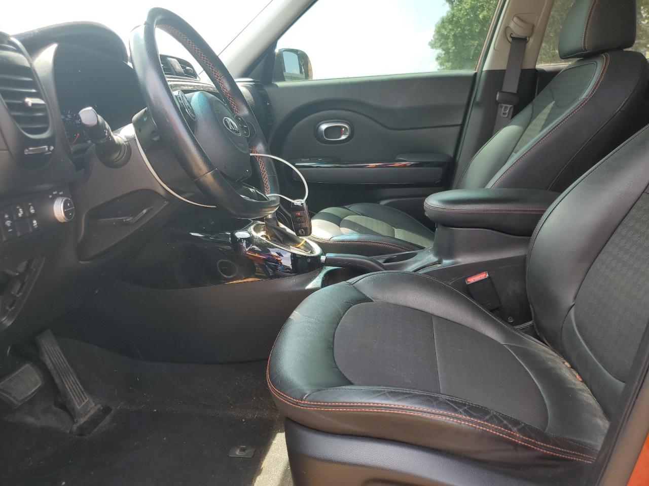 KNDJX3AA8J7583273 2018 Kia Soul !