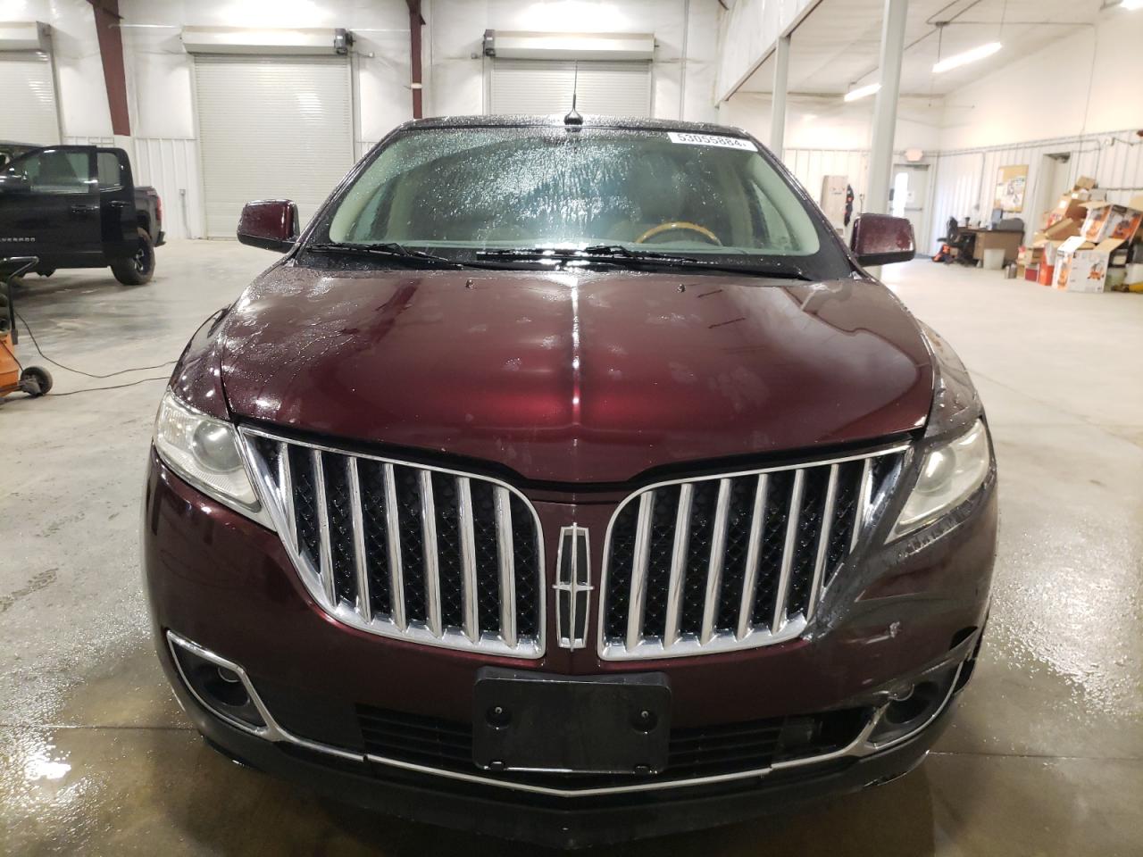 2LMDJ8JK2BBJ01300 2011 Lincoln Mkx