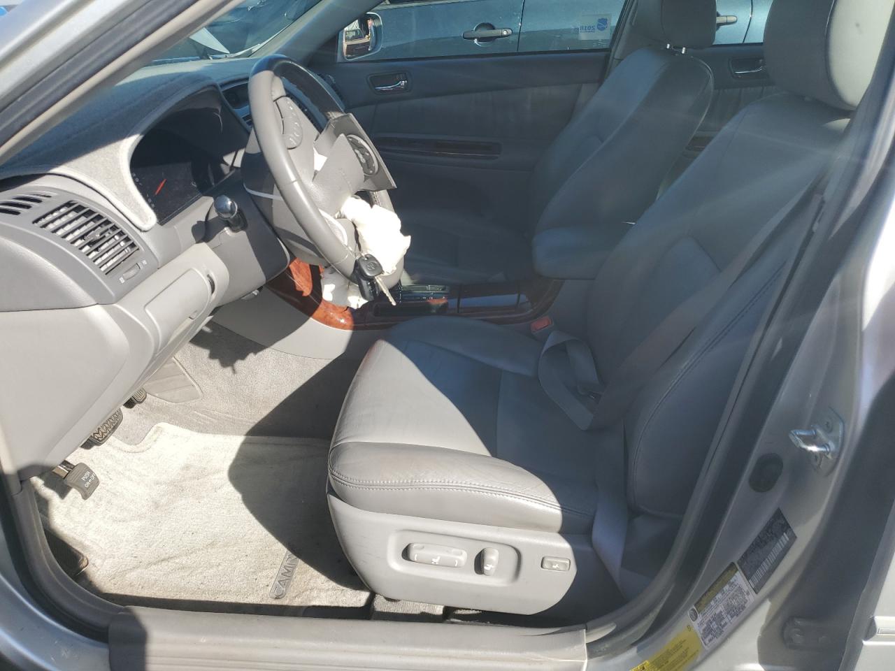 4T1BF30K35U596713 2005 Toyota Camry Le