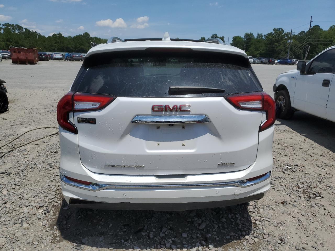 3GKALXEG6PL115889 2023 GMC Terrain Denali