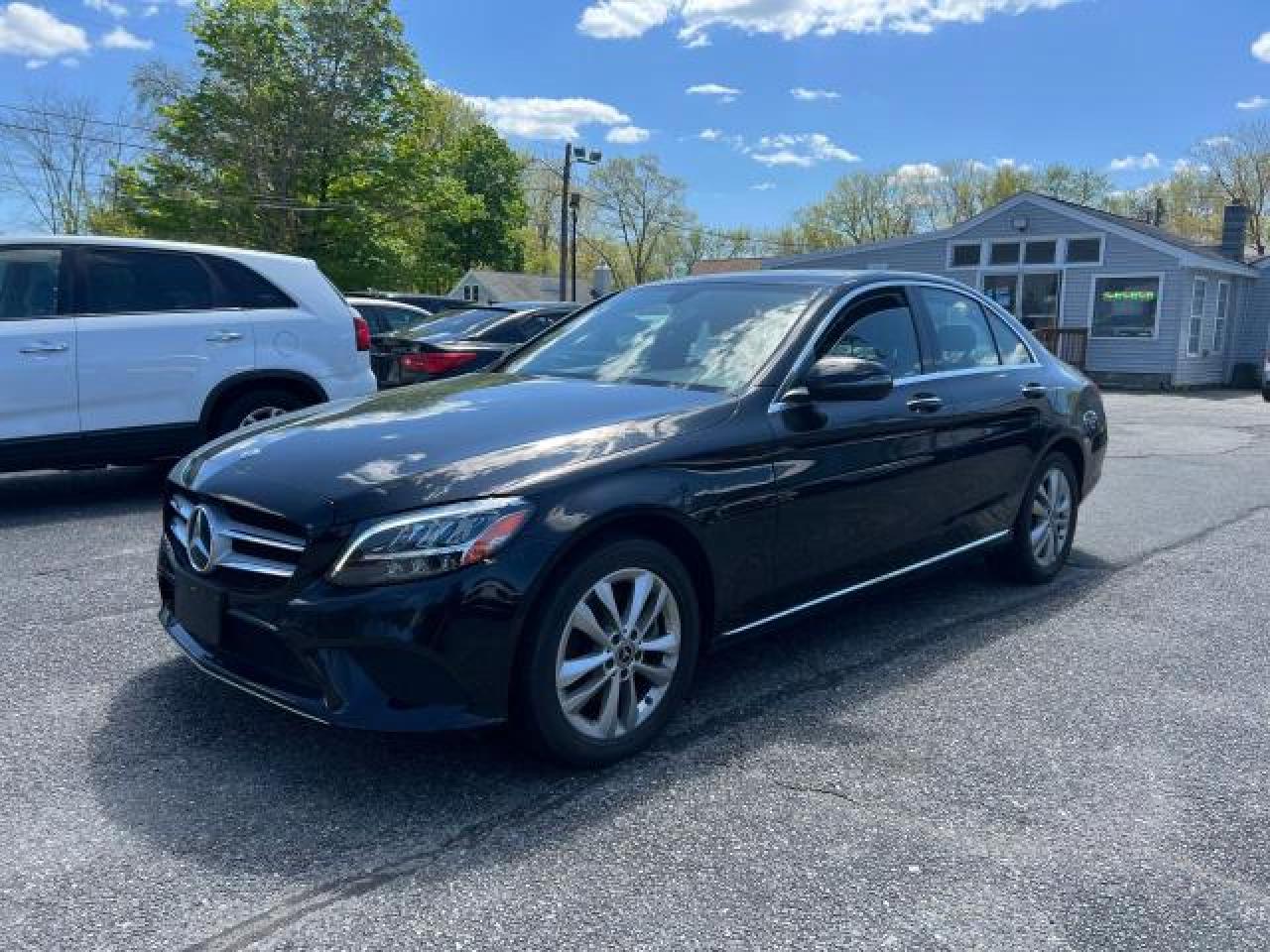 2019 Mercedes-Benz C 300 4Matic vin: 55SWF8EB5KU290580