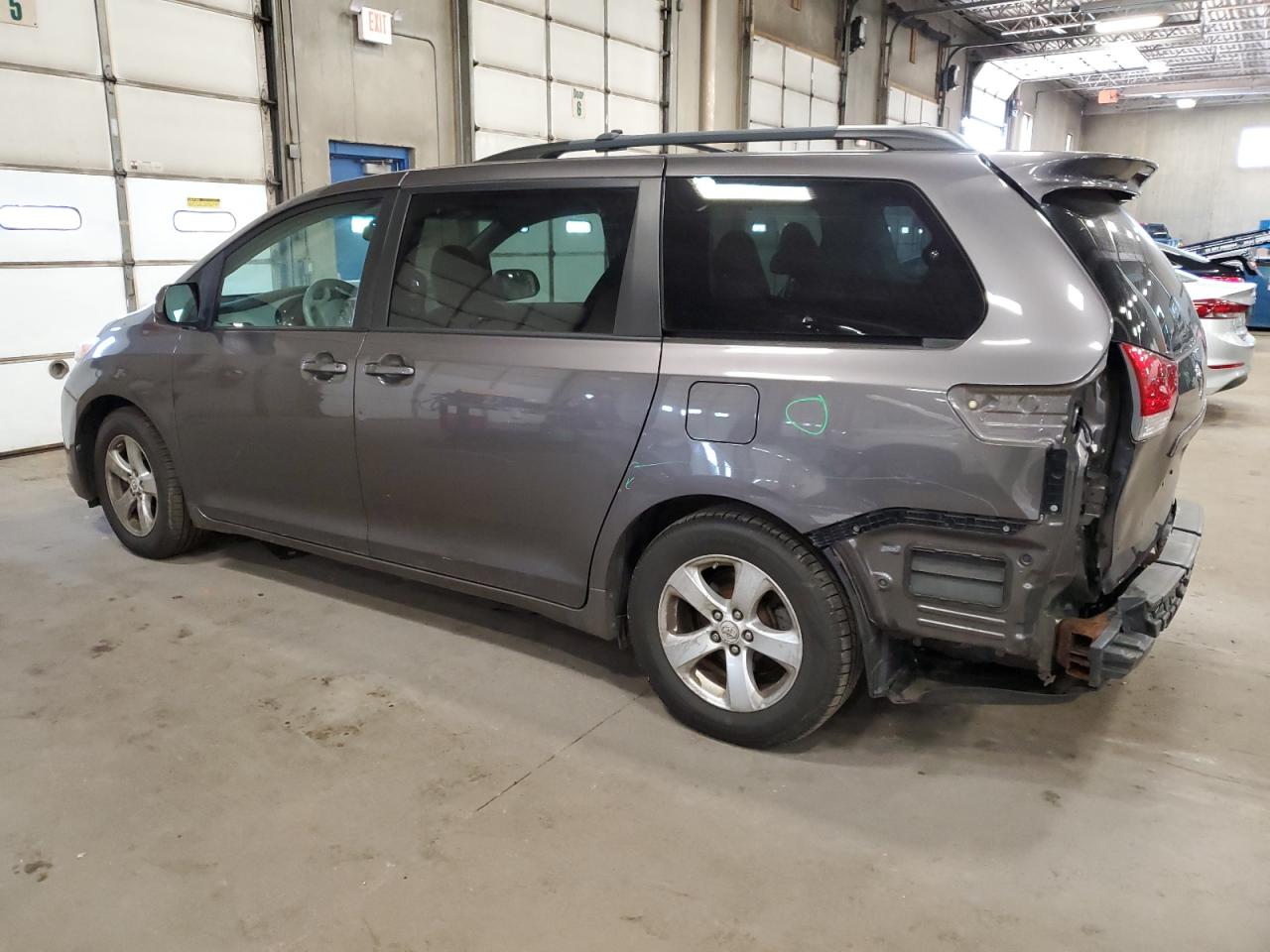 5TDKK3DC2BS158588 2011 Toyota Sienna Le