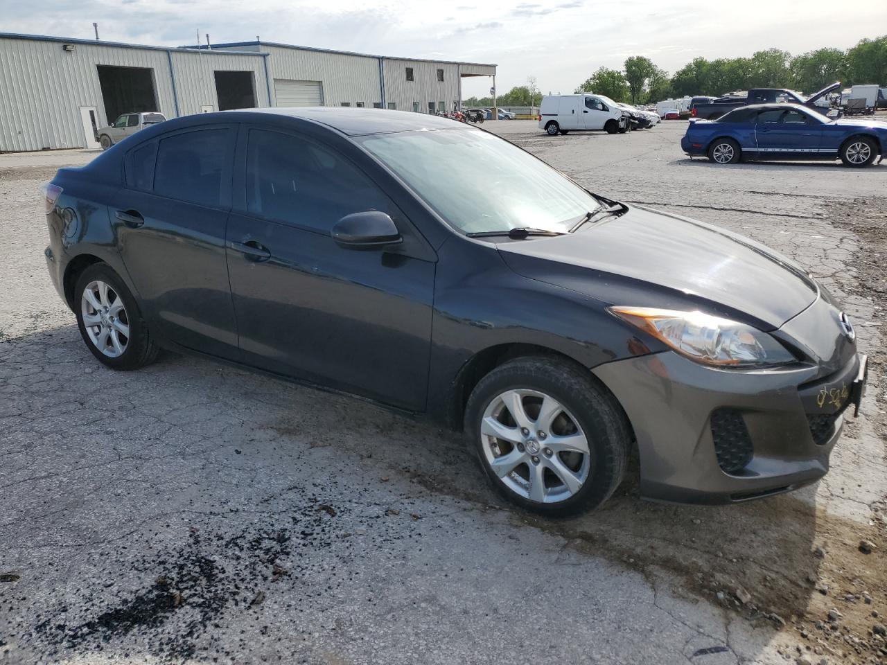 JM1BL1VF4B1449617 2011 Mazda 3 I