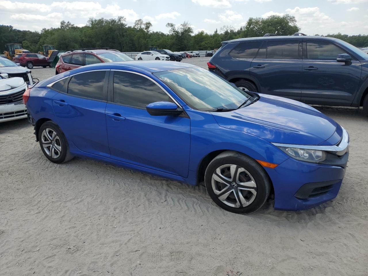 2HGFC2F54JH566189 2018 Honda Civic Lx