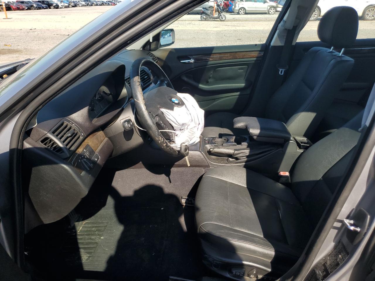 WBAEU33494PR06555 2004 BMW 325 Xi