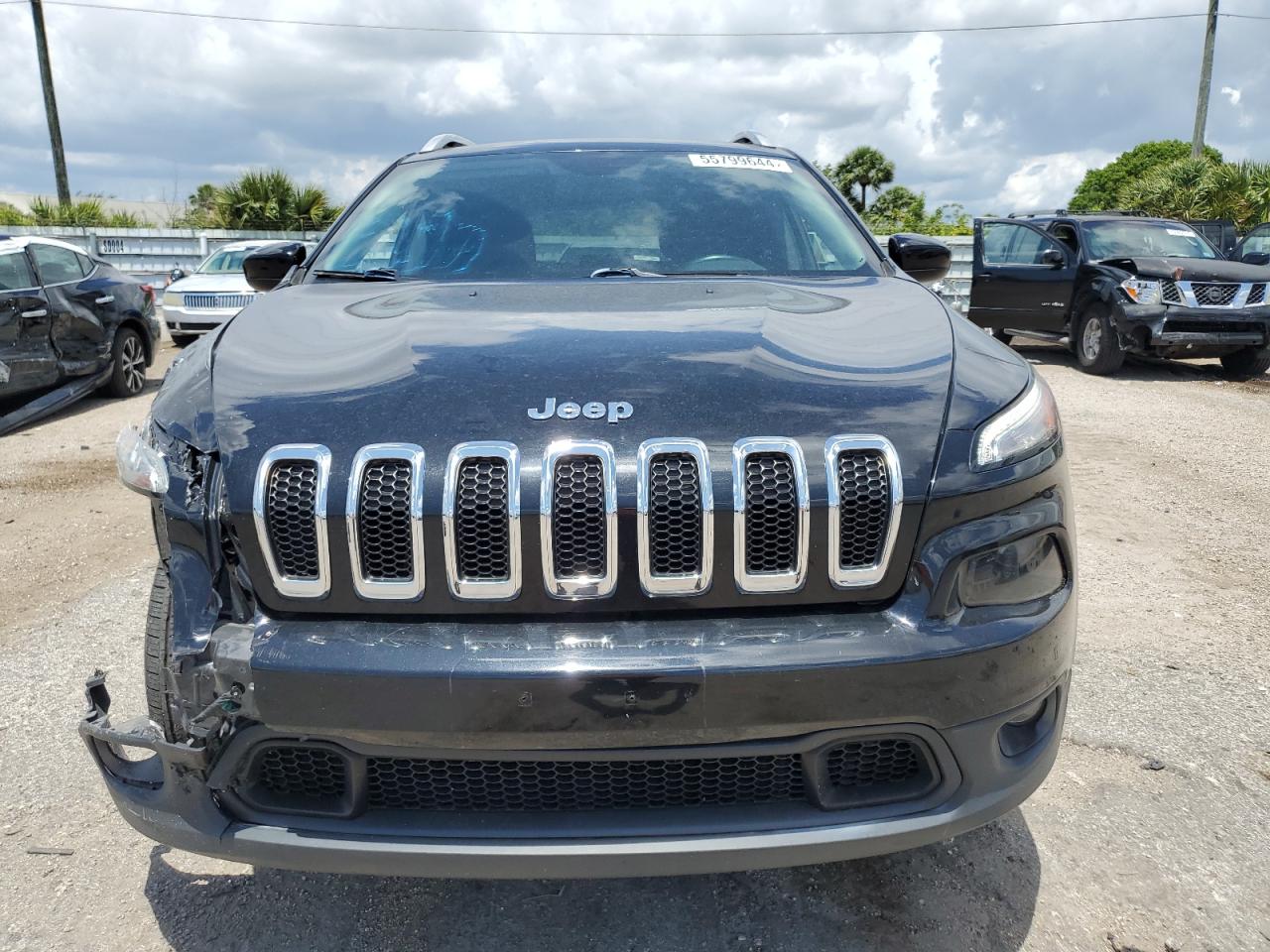 1C4PJMCBXHW530887 2017 Jeep Cherokee Latitude