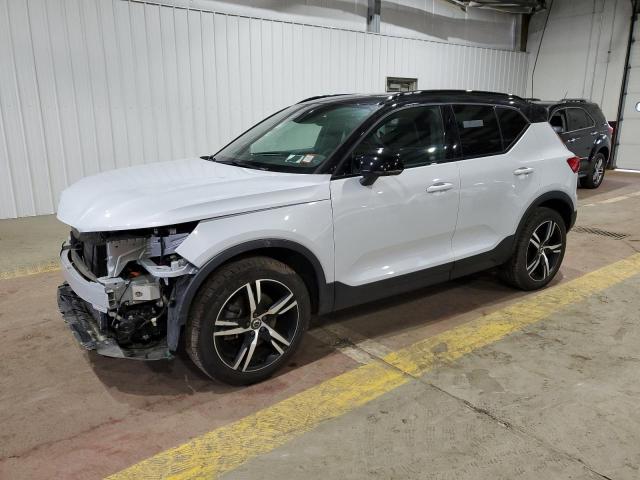 Lot #2526376925 2020 VOLVO XC40 T5 R- salvage car