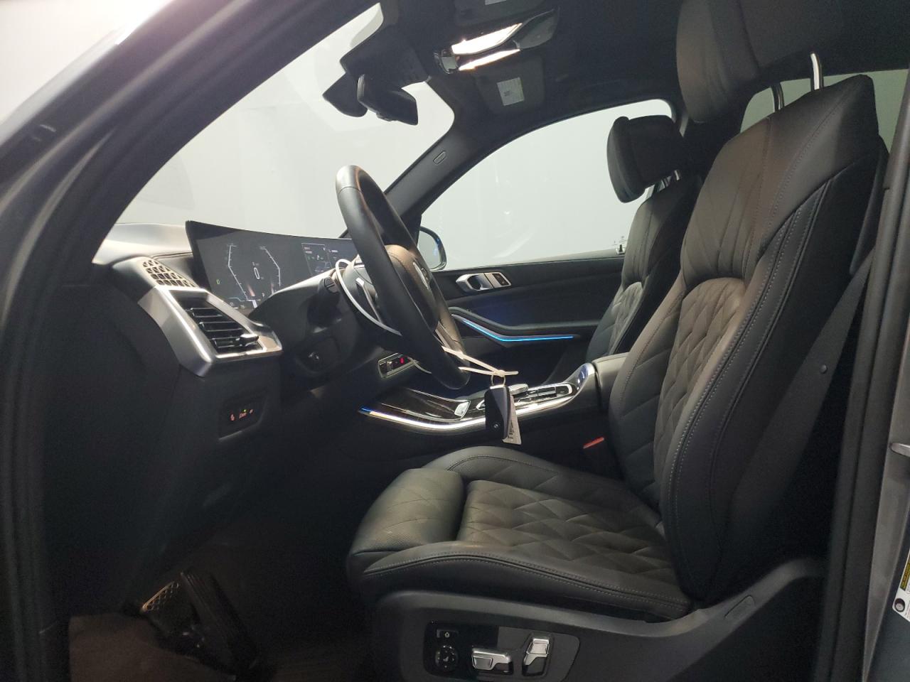 5UX13EU01R9V10285 2024 BMW X5 Sdrive 40I