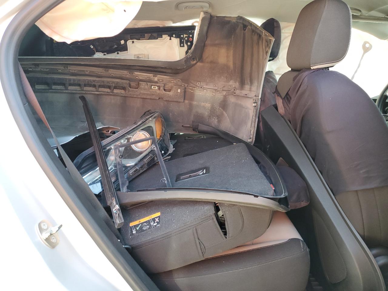 2GNAXHEV3J6282279 2018 Chevrolet Equinox Ls