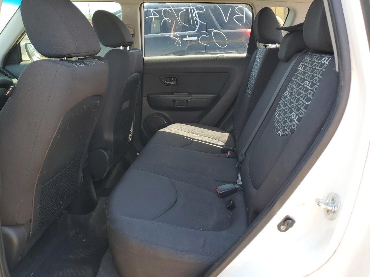 KNDJT2A2XB7345098 2011 Kia Soul +