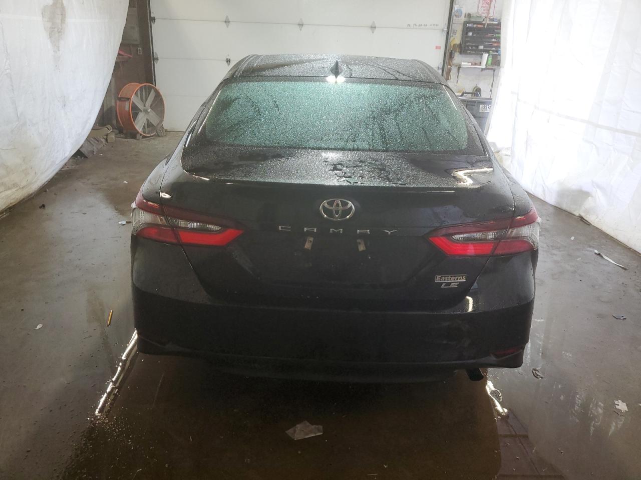 4T1C11AK7NU661116 2022 Toyota Camry Le