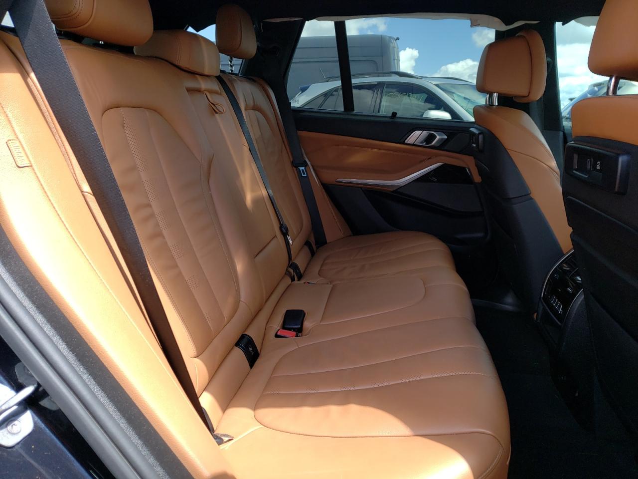 5UXJU2C54KLN66271 2019 BMW X5 xDrive50I