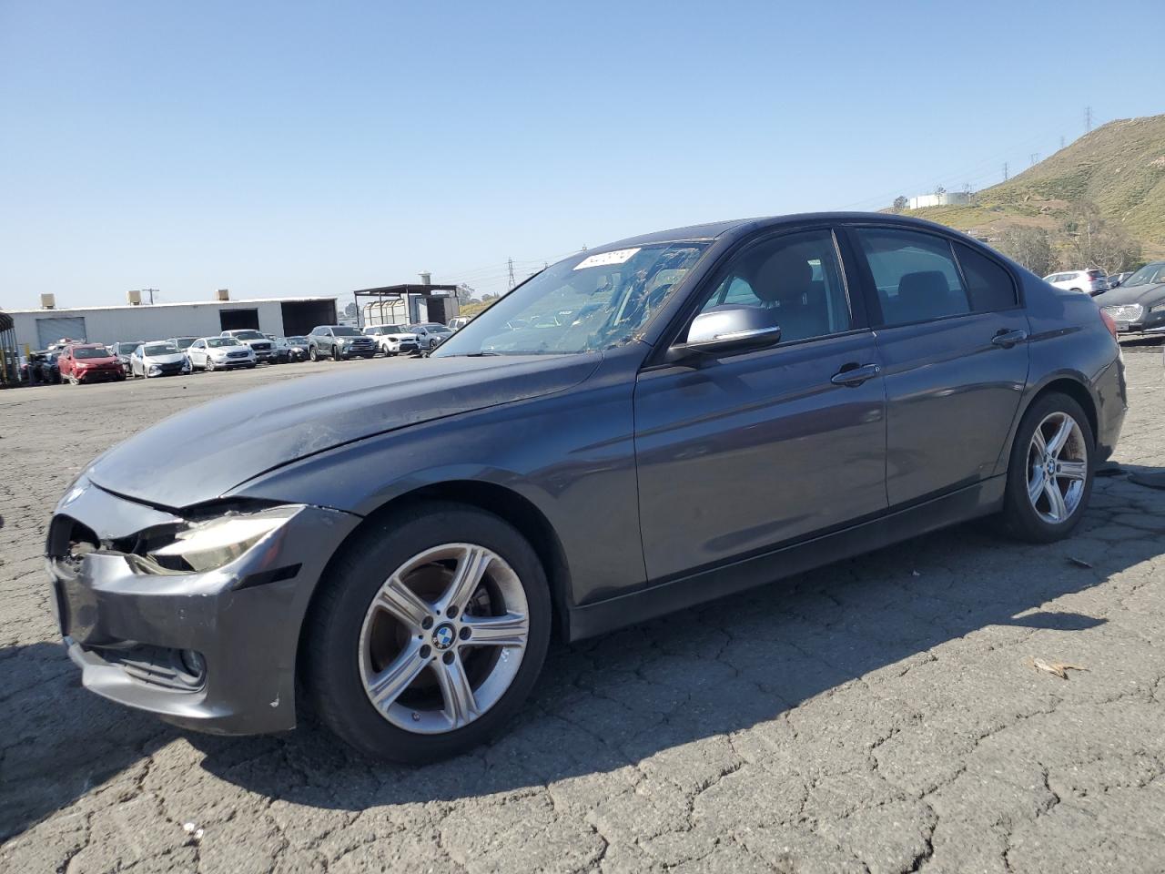 2015 BMW 320 I vin: WBA3B1G54FNT63330