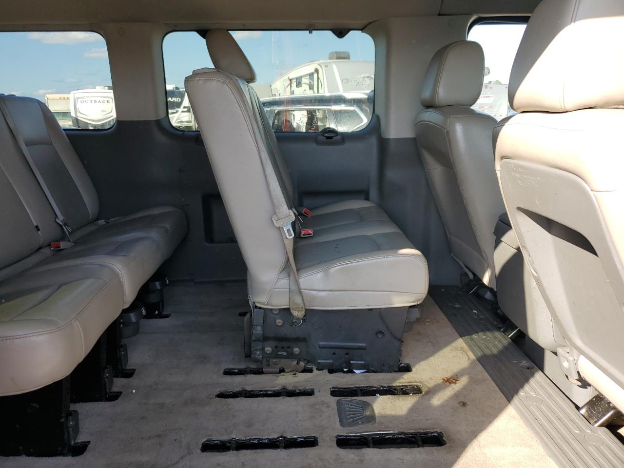 5BZAF0AA4EN161438 2014 Nissan Nv 3500 S