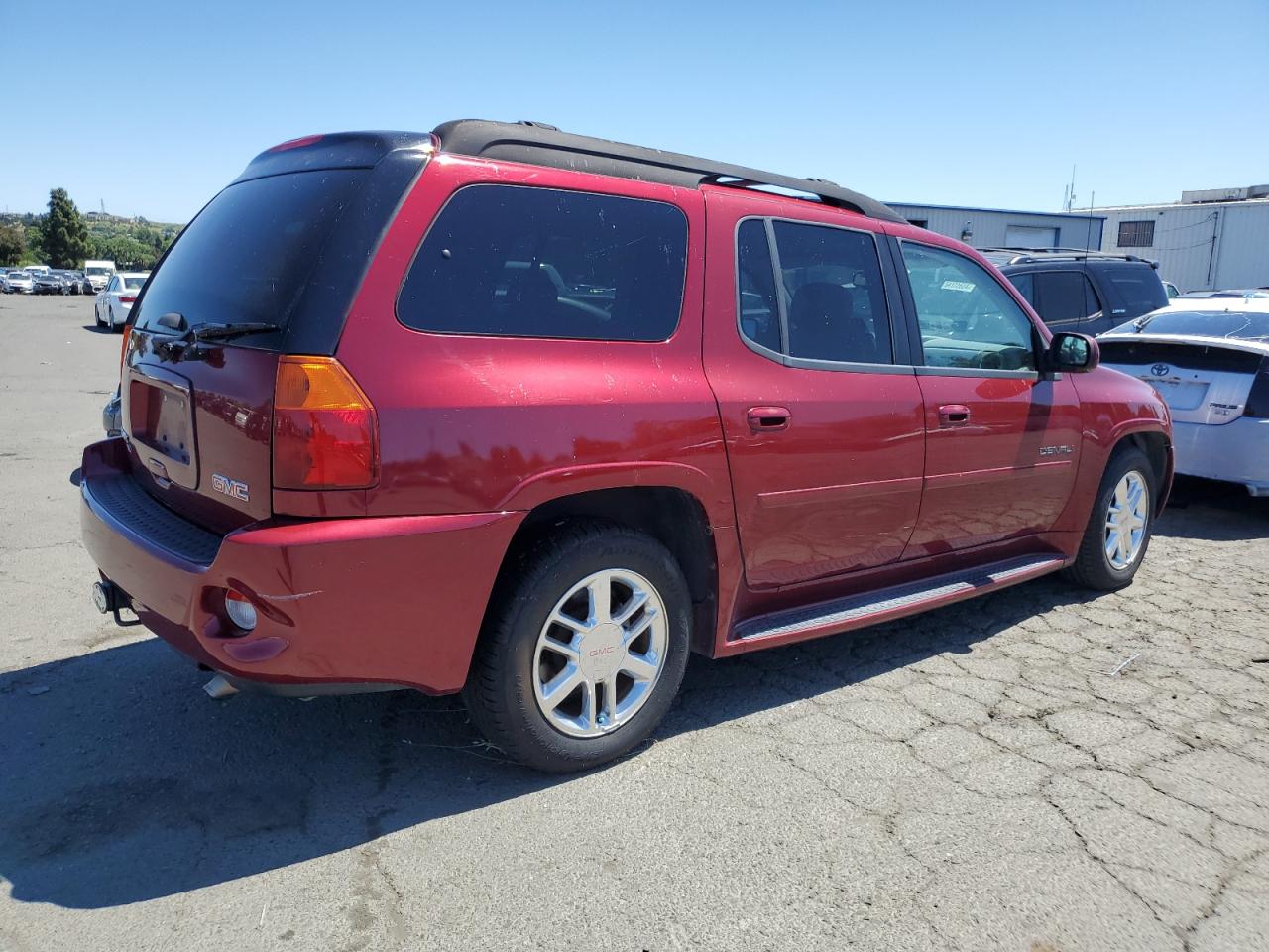 1GKES66M566153707 2006 GMC Envoy Denali Xl