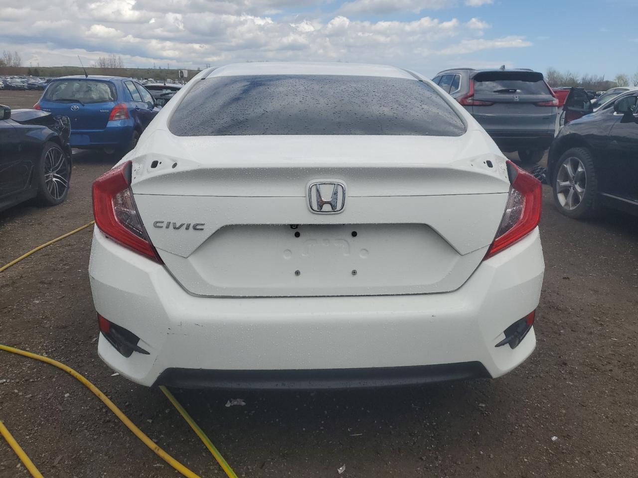 2HGFC2F52GH013596 2016 Honda Civic Lx