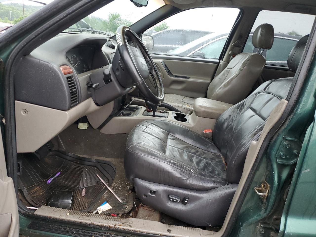 1J4GW58N4XC743211 1999 Jeep Grand Cherokee Laredo