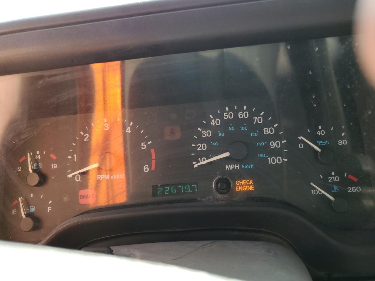 1J4FY29P2WP786375 1998 Jeep Wrangler / Tj Se