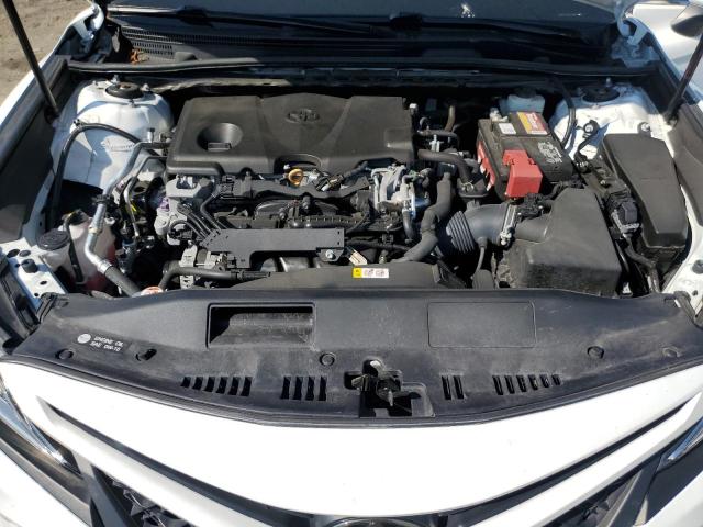 VIN 4T1B11HK5JU042865 2018 Toyota Camry, L no.11