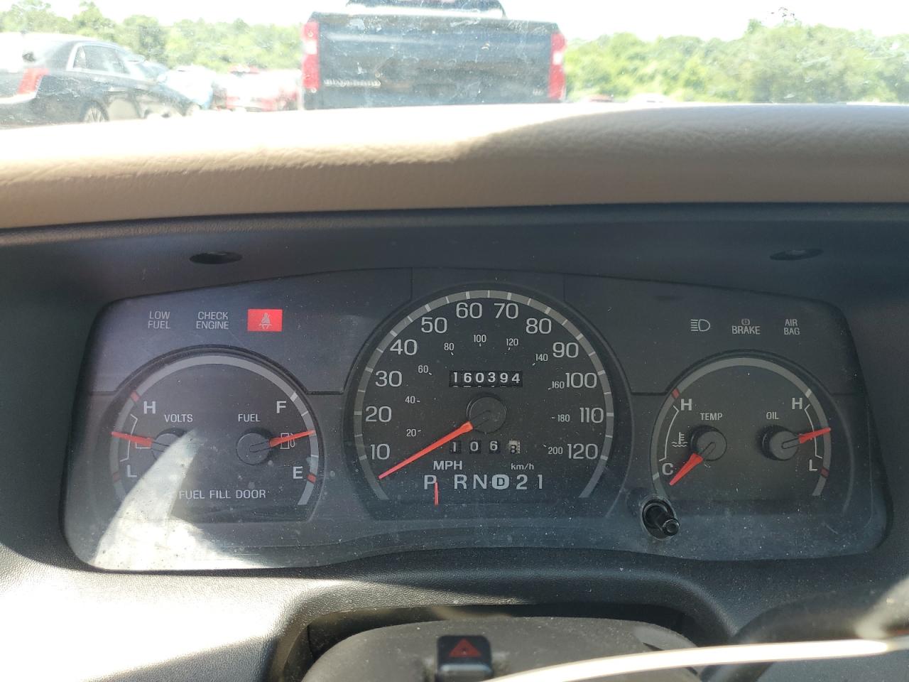 2FAFP74W92X108642 2002 Ford Crown Victoria Lx