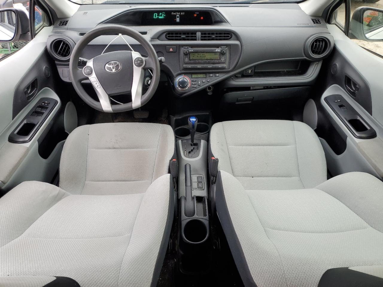 JTDKDTB3XD1538257 2013 Toyota Prius C JTDKDTB3XD1538257 2013 Toyota Prius C