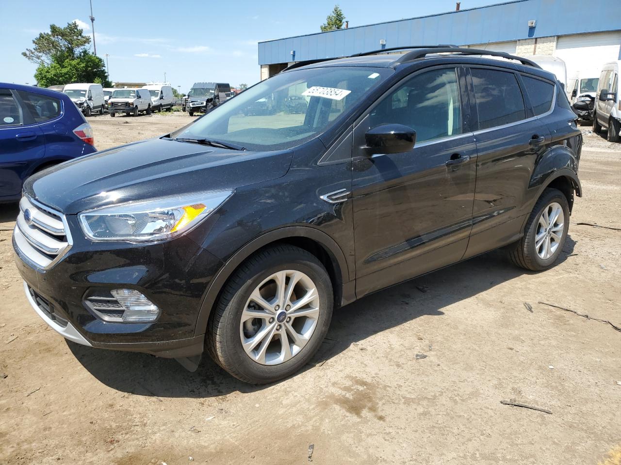 1FMCU0GD5JUC46915 2018 Ford Escape Se